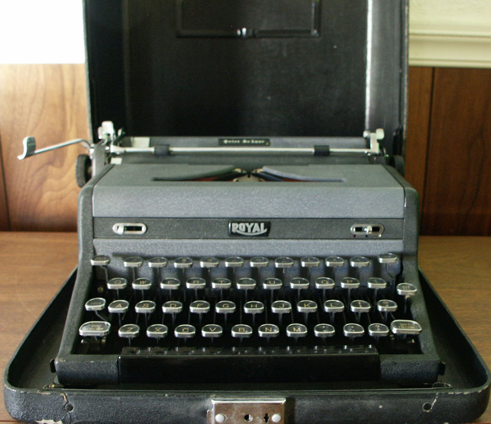 Munk's Little Typewriter Collection